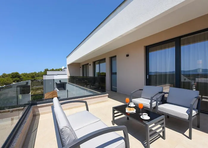 Sunlight بيت للعطل زادار